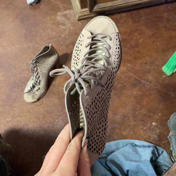 Vince Camuto Lace Front Heels - Picture 3 of 3